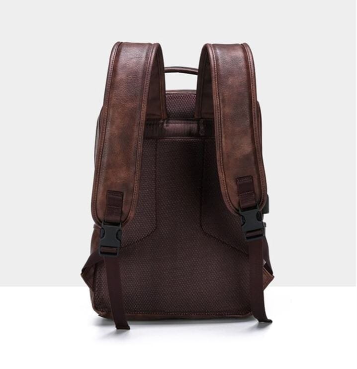 Mochila de Couro com Carregador Integrado G2 MOCHILA 01 Sr Alpha